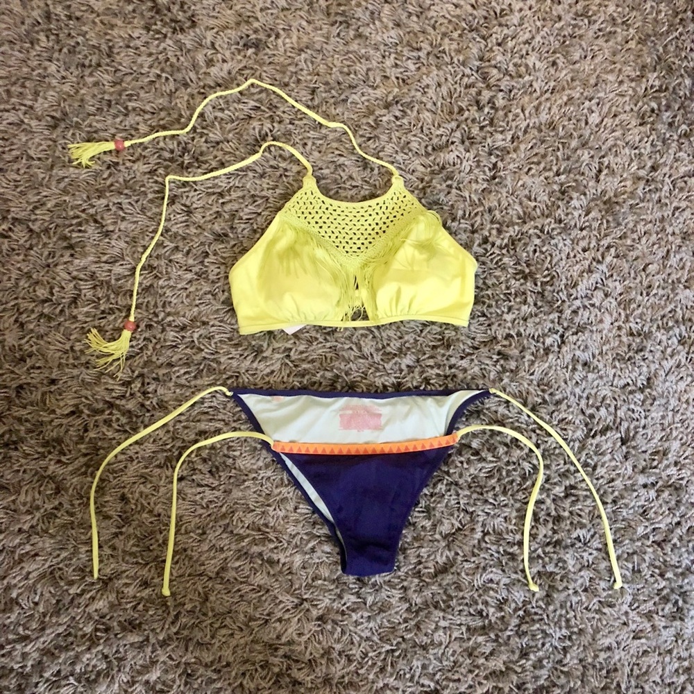Victoria’s Secret bikini! 👙